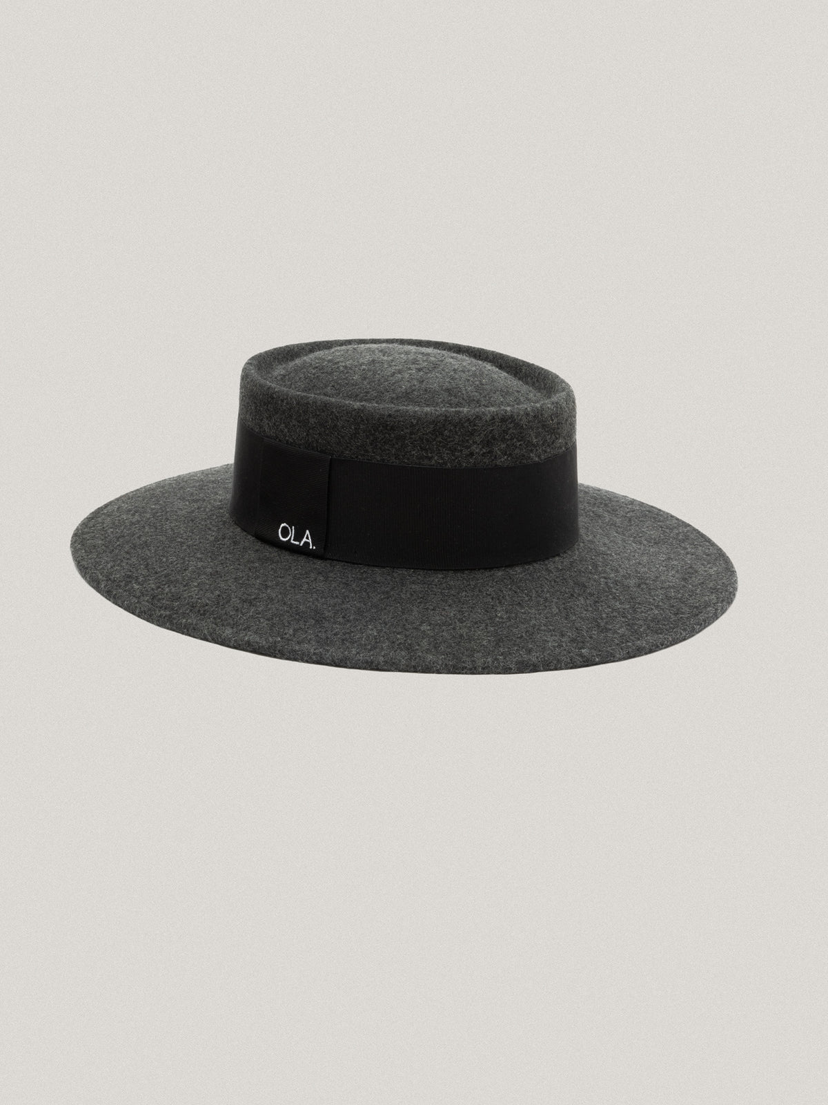 Le Canotier - Grey