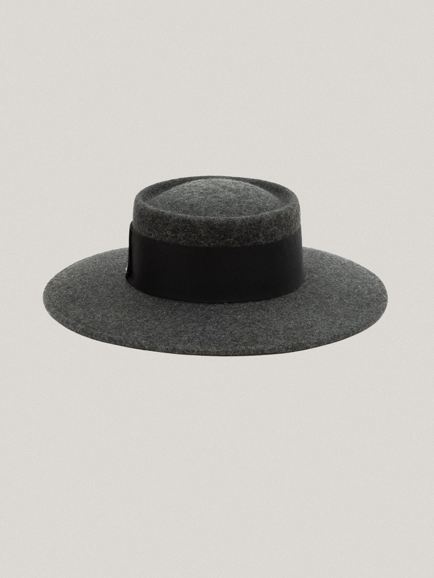 Le Canotier - Grey