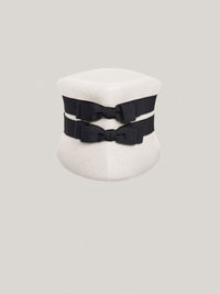 Le Square - Off-white, Black Ribbon