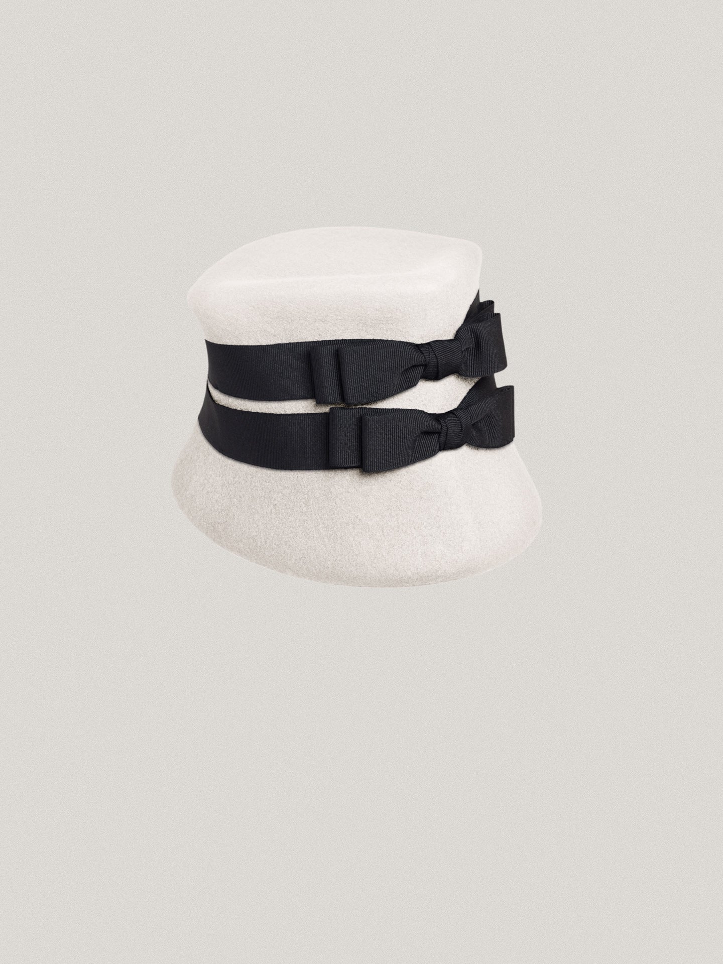 Le Square - Off-white, Black Ribbon