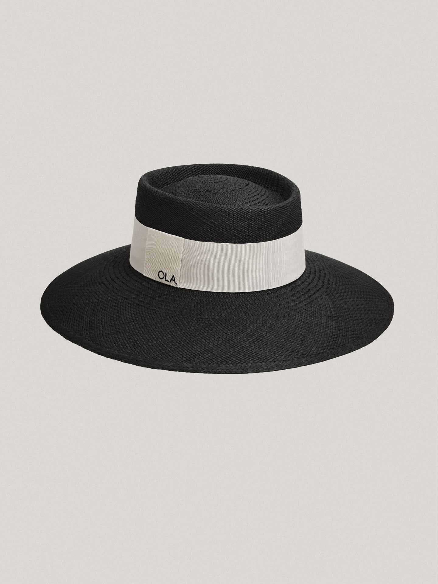 Le Panama - Black, White Ribbon